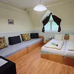 Garden Szallashely * Balatonszárszó