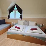 Garden Szallashely Kwatera prywatna