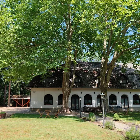 منزل للإقامة Garden Szallashely