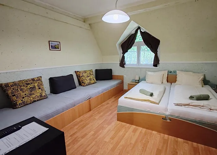 Garden Szallashely * Balatonszárszó