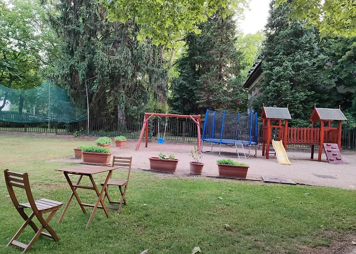 Garden Szallashely 홈스테이 *