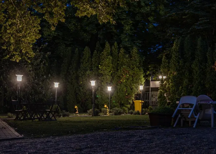 Rum i privatbostad Garden Szallashely Balatonszárszó